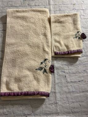 VOHANN DIV.OF DONISA INC. 100% COTTON MADE IN INDIA BATH TOWEL & HAND TOWEL